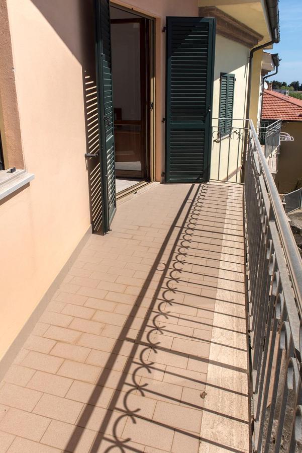 S130 - Sirolo, Deliziosa Villetta Con Terrazzo Exterior photo